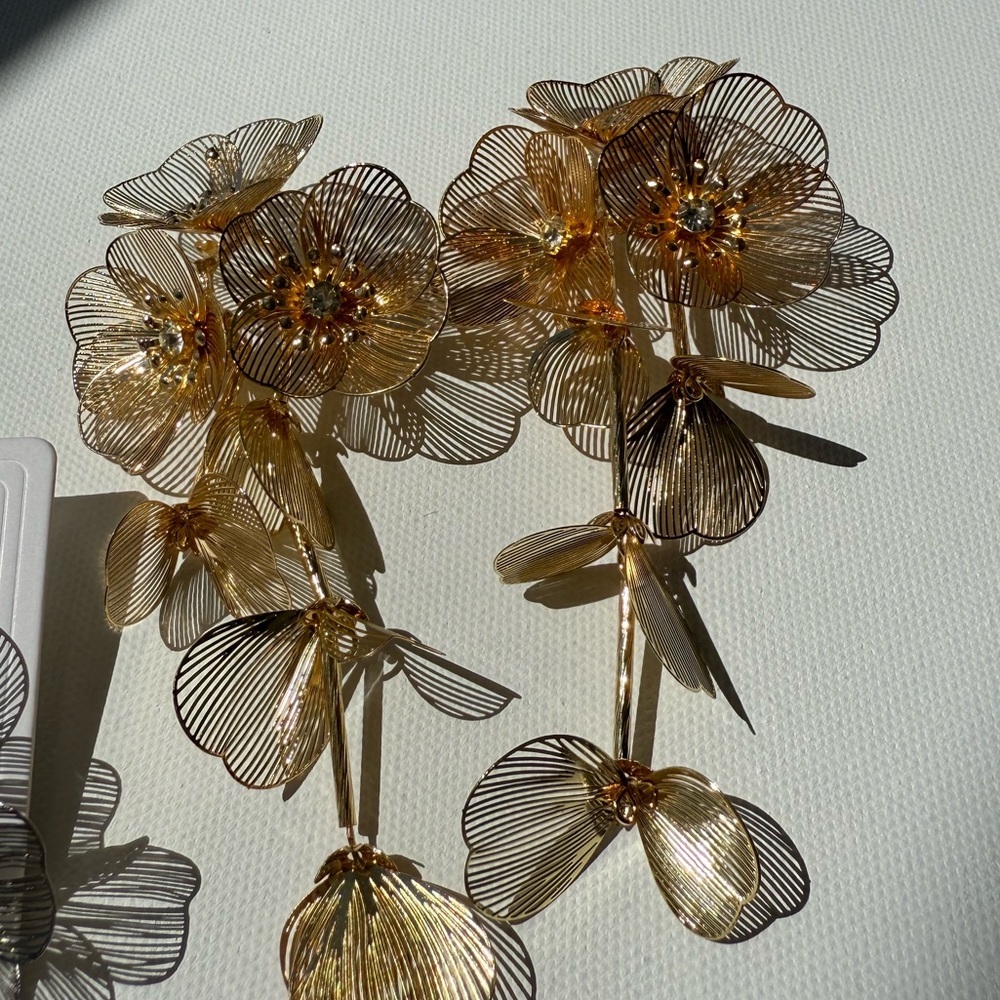 Zara Kate Middleton cascading floral earrings - Picture 6 of 16